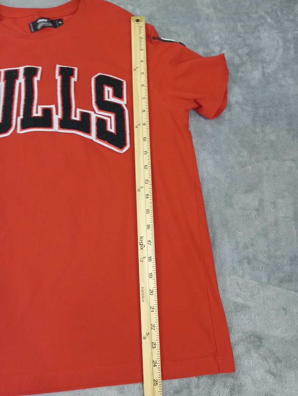 PRO STANDARD Men's Chicago Bulls Red Graphic Tee Size XL - Picture 8 of 13